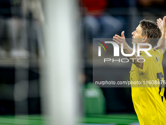 Elfsborg midfielder Simon Hedlund scores the 2-2 and celebrates the goal during the match AZ - Elfsborg at the AZ Stadium for the UEFA Europ...