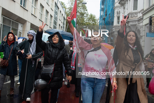 A hundred pro-Palestinian activists gather to protest against Israeli attacks on Lebanon and Gaza in Bonn, Germany, on September 25, 2024. 