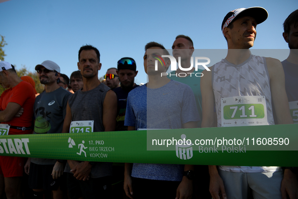 Competitors prepare for the race during the 17th PKO Three Mounds Run on the Krakus Mound in Krakow, Poland, on September 22, 2024. The Thre...