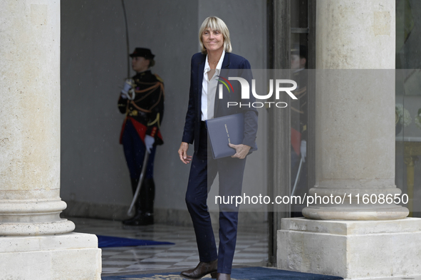 Valerie Letard, the newly appointed French Minister for Housing and Urban Renewal, arrives at the Elysee Palace for the meeting of the counc...