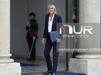 Valerie Letard, the newly appointed French Minister for Housing and Urban Renewal, arrives at the Elysee Palace for the meeting of the counc...