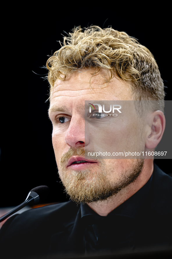 Elfsborg trainer Oscar Hiljemark during the match AZ vs. Elfsborg at the AZ Stadium for the UEFA Europa League - League phase - Matchday 1 s...