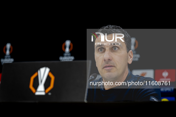 AZ Alkmaar trainer Maarten Martens during the match AZ - Elfsborg at the AZ Stadium for the UEFA Europa League - League phase - Matchday 1 s...