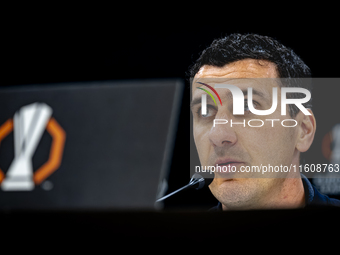 AZ Alkmaar trainer Maarten Martens during the match AZ - Elfsborg at the AZ Stadium for the UEFA Europa League - League phase - Matchday 1 s...