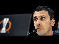 AZ Alkmaar trainer Maarten Martens during the match AZ - Elfsborg at the AZ Stadium for the UEFA Europa League - League phase - Matchday 1 s...