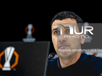 AZ Alkmaar trainer Maarten Martens during the match AZ - Elfsborg at the AZ Stadium for the UEFA Europa League - League phase - Matchday 1 s...