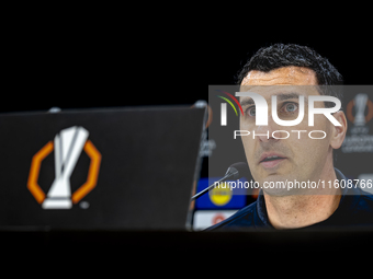 AZ Alkmaar trainer Maarten Martens during the match AZ - Elfsborg at the AZ Stadium for the UEFA Europa League - League phase - Matchday 1 s...