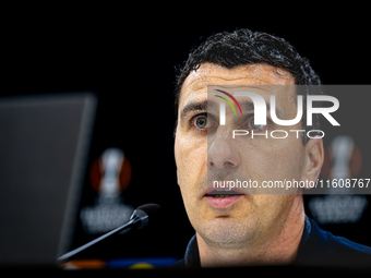 AZ Alkmaar trainer Maarten Martens during the match AZ - Elfsborg at the AZ Stadium for the UEFA Europa League - League phase - Matchday 1 s...