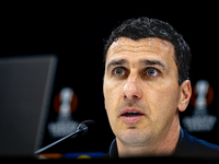 AZ Alkmaar trainer Maarten Martens during the match AZ - Elfsborg at the AZ Stadium for the UEFA Europa League - League phase - Matchday 1 s...