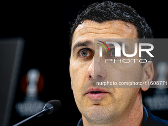 AZ Alkmaar trainer Maarten Martens during the match AZ - Elfsborg at the AZ Stadium for the UEFA Europa League - League phase - Matchday 1 s...