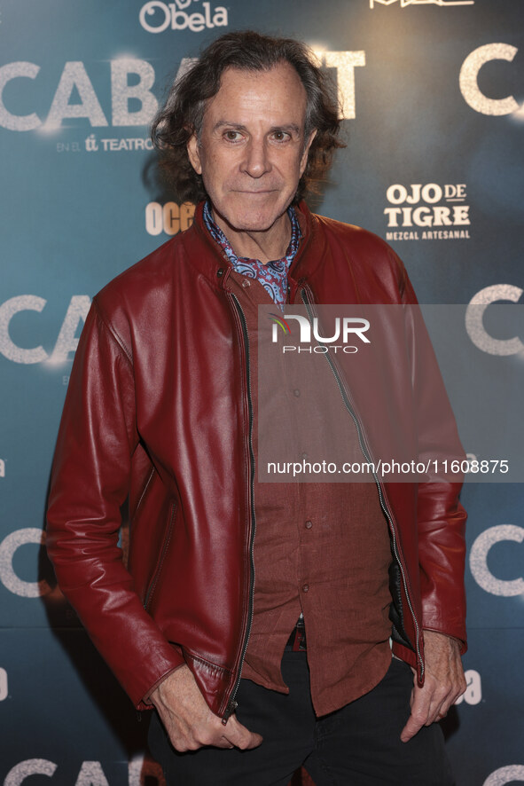 Ricardo Silva attends the red carpet for the Cabaret the Musical premiere with Itati Cantoral's special participation at Teatro de los Insur...