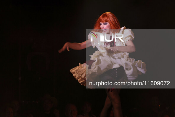 Itati Cantoral performs during her participation in the Musical Cabaret at Teatro de los Insurgentes in Mexico City, Mexico, on September 24...