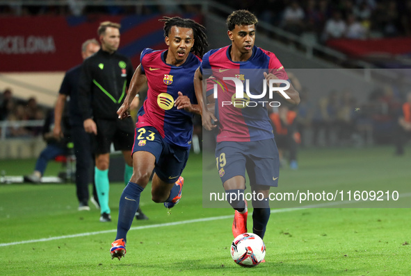 Lamine Yamal and Jules Kounde play during the match between FC Barcelona and Getafe CF, corresponding to week 7 of LaLiga EA Sports, at the...