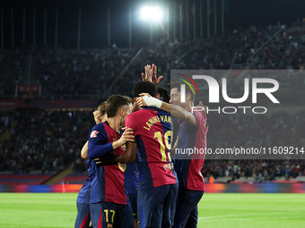 Robert Lewandowski celebrates a goal during the match between FC Barcelona and Getafe CF, corresponding to week 7 of LaLiga EA Sports, at th...