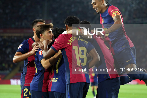 Robert Lewandowski celebrates a goal during the match between FC Barcelona and Getafe CF, corresponding to week 7 of LaLiga EA Sports, at th...