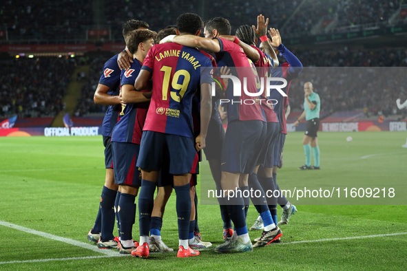 Robert Lewandowski celebrates a goal during the match between FC Barcelona and Getafe CF, corresponding to week 7 of LaLiga EA Sports, at th...