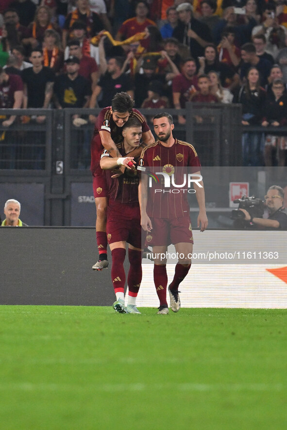 Artem Dovbyk of A.S. Roma celebrates after scoring the goal of 1-0 during the UEFA Europa League 2024/25 League Phase MD1 match between A.S....