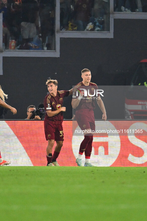 Artem Dovbyk of A.S. Roma celebrates after scoring the goal of 1-0 during the UEFA Europa League 2024/25 League Phase MD1 match between A.S....