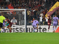 Artem Dovbyk of A.S. Roma scores the 1-0 goal during the UEFA Europa League 2024/25 League Phase MD1 match between A.S. Roma and Athletic Cl...