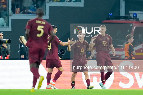 Artem Dovbyk of AS Roma celebrates after scoring first goal during the UEFA Europa League 2024/25 League Phase MD1 match between AS Roma and...