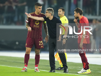 Ivan Juric head coach of Roma gives instructions to Gianluca Mancini centre-back of Roma and Italy during the UEFA Europa League 2024/25 Lea...