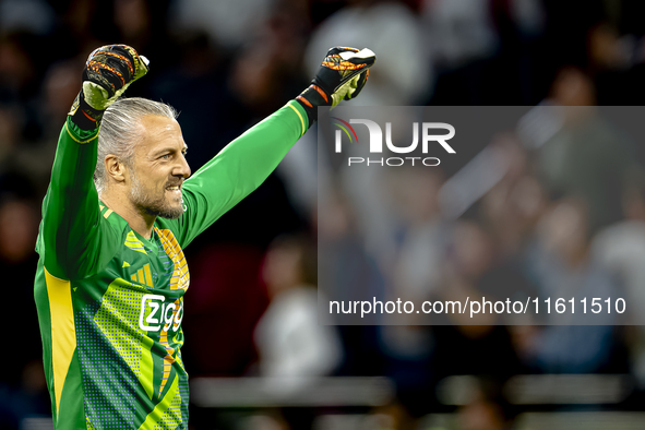 AFC Ajax Amsterdam goalkeeper Remko Pasveer celebrates the goal during the match between Ajax and Besiktas at the Johan Cruijff ArenA for th...