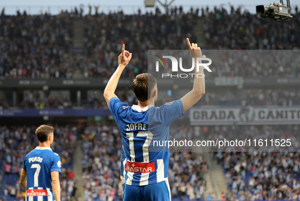 Jofre Carreras celebrates a goal during the match between RCD Espanyol and Villarreal CF, corresponding to week 7 of LaLiga EA Sports, at th...