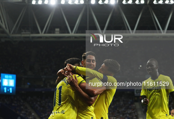 Ayoze Perez celebrates a goal during the match between RCD Espanyol and Villarreal CF, corresponding to week 7 of LaLiga EA Sports, at the R...