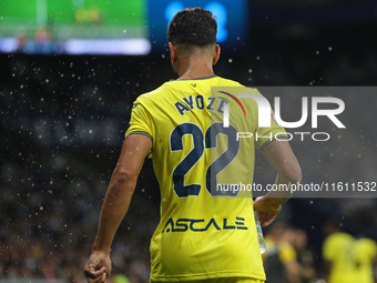 Ayoze Perez plays during the match between RCD Espanyol and Villarreal CF, corresponding to week 7 of LaLiga EA Sports, at the RCDE Stadium...