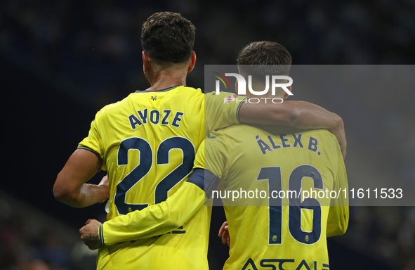 Ayoze Perez plays during the match between RCD Espanyol and Villarreal CF, corresponding to week 7 of LaLiga EA Sports, at the RCDE Stadium...