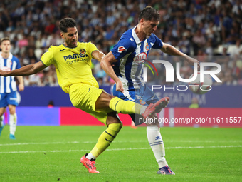 Ayoze Perez and Marash Kumbulla play during the match between RCD Espanyol and Villarreal CF, corresponding to week 7 of LaLiga EA Sports, a...