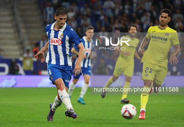 Marash Kumbulla plays during the match between RCD Espanyol and Villarreal CF, corresponding to week 7 of LaLiga EA Sports, at the RCDE Stad...