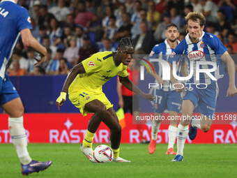 Thierno Barry and Alex Kral play during the match between RCD Espanyol and Villarreal CF, corresponding to week 7 of LaLiga EA Sports, at th...