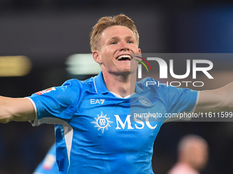 Scott McTominay of SSC Napoli celebrates after scoring during the Coppa Italia match between SSC Napoli and Palermo FC at Stadio Diego Arman...