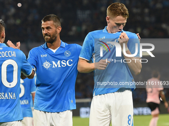 Scott McTominay of SSC Napoli celebrates after scoring during the Coppa Italia match between SSC Napoli and Palermo FC at Stadio Diego Arman...