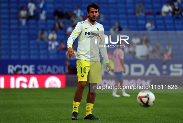 Dani Parejo plays during the match between RCD Espanyol and Villarreal CF, corresponding to week 7 of LaLiga EA Sports, at the RCDE Stadium...