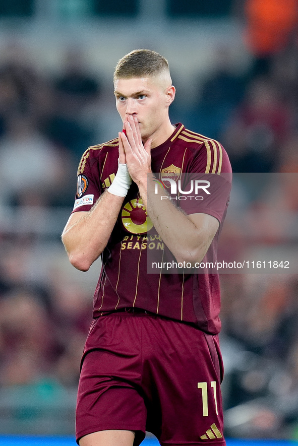 Artem Dovbyk of AS Roma looks dejected during the UEFA Europa League 2024/25 League Phase MD1 match between AS Roma and Athletic Club at Sta...