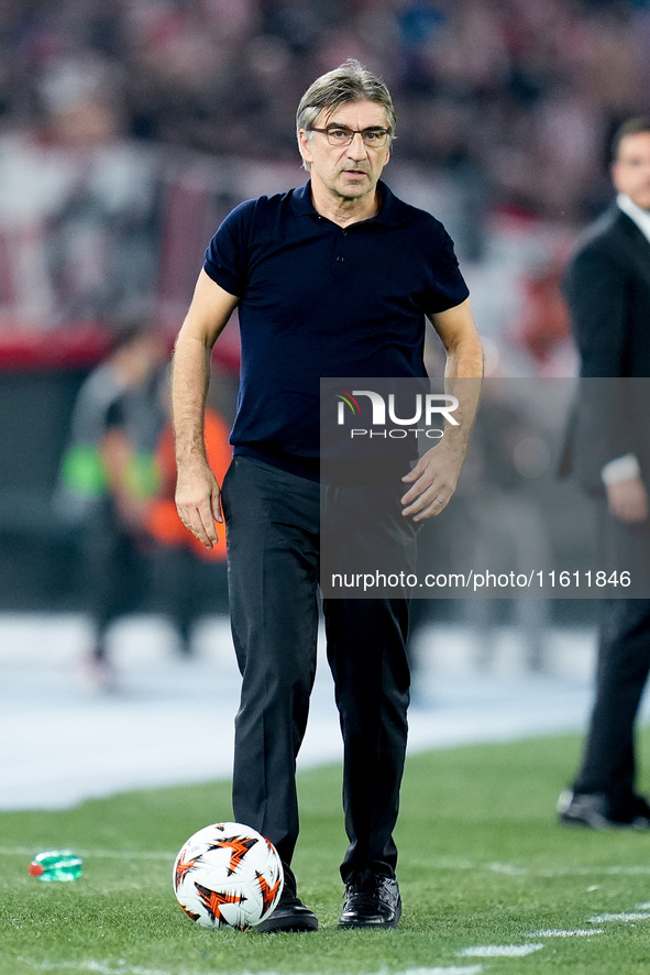 Ivan Juric head coach of AS Roma looks on during the UEFA Europa League 2024/25 League Phase MD1 match between AS Roma and Athletic Club at...