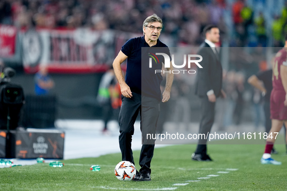 Ivan Juric head coach of AS Roma looks on during the UEFA Europa League 2024/25 League Phase MD1 match between AS Roma and Athletic Club at...