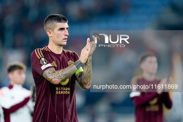 Gianluca Mancini of AS Roma applauds during the UEFA Europa League 2024/25 League Phase MD1 match between AS Roma and Athletic Club at Stadi...