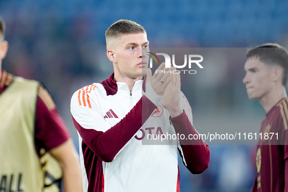 Artem Dovbyk of AS Roma applauds during the UEFA Europa League 2024/25 League Phase MD1 match between AS Roma and Athletic Club at Stadio Ol...