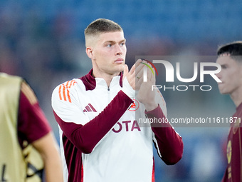 Artem Dovbyk of AS Roma applauds during the UEFA Europa League 2024/25 League Phase MD1 match between AS Roma and Athletic Club at Stadio Ol...