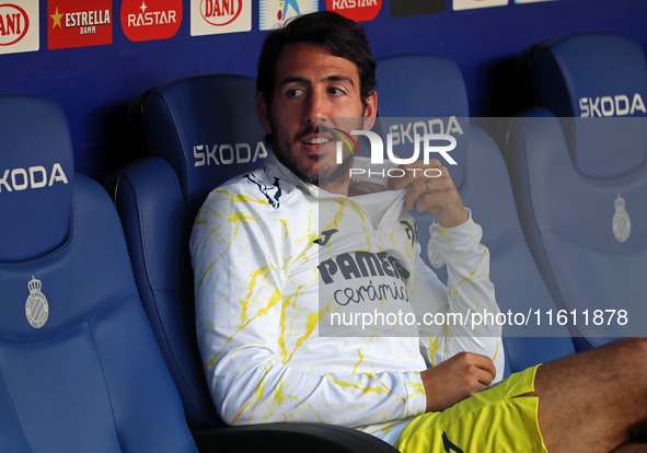 Dani Parejo plays during the match between RCD Espanyol and Villarreal CF, corresponding to week 7 of LaLiga EA Sports, at the RCDE Stadium...