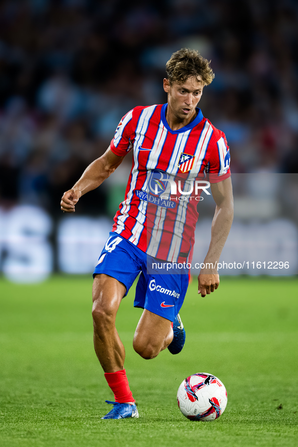 Marcos Llorente of Atletico de Madrid controls the ball during the LaLIGA EA SPORTS match between RC Celta and Atletico de Madrid in Estadio...