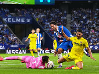 Joan Garcia of Espanyol during the La Liga EA SPORTS match against Villarreal at Stage Front Stadium in Villarreal, Spain, on September 26,...