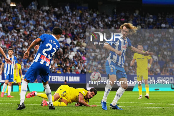 Omar El Hilali and Alex Kral of Espanyol during the La Liga EA SPORTS match against Villarreal at Stage Front Stadium, on September 26, 2024...