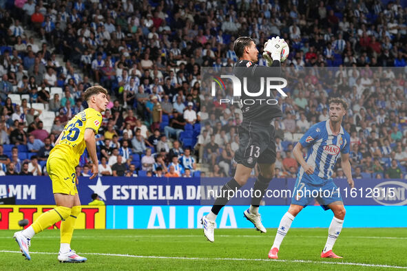 Diego Conde of Villarreal makes a crucial save during the La Liga EA SPORTS match against Espanyol at Stage Front Stadium, on September 26,...