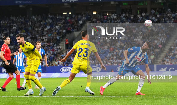 Javi Puado of Espanyol during the La Liga EA SPORTS match against Villarreal at Stage Front Stadium, in Villarreal, Spain, on September 26,...