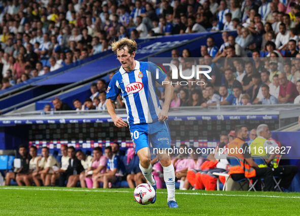 Alex Kral of Espanyol during the La Liga EA SPORTS match against Villarreal at Stage Front Stadium in Villarreal, Spain, on September 26, 20...