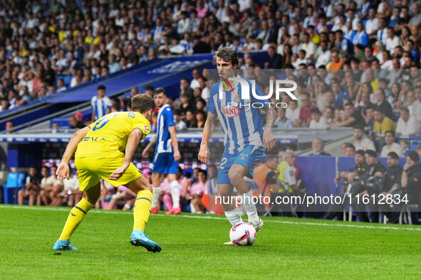 Carlos Romero of Espanyol during the La Liga EA SPORTS match against Villarreal at Stage Front Stadium, in Villarreal, Spain, on September 2...